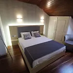 Residencial Dora 2* ブラガ