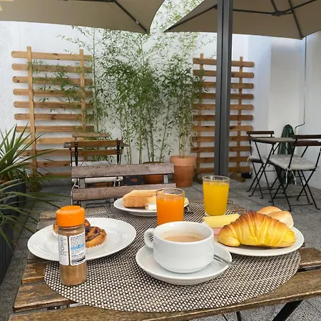 Residencial Dora Hotel