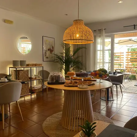 Residencial Dora 2* Брага