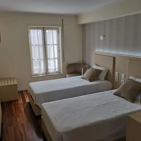Residencial Dora Hotel 2*