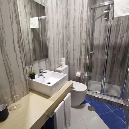 Residencial Dora 2*