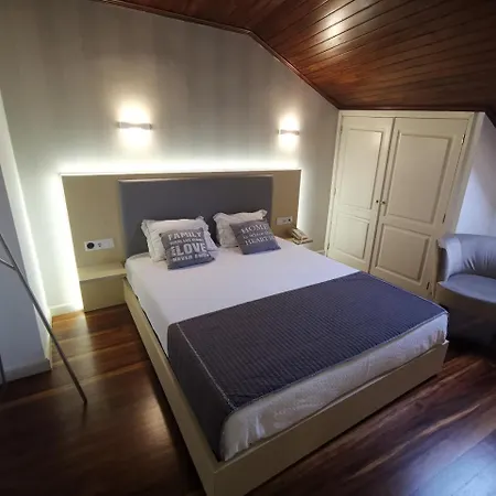 Residencial Dora 2* Braga