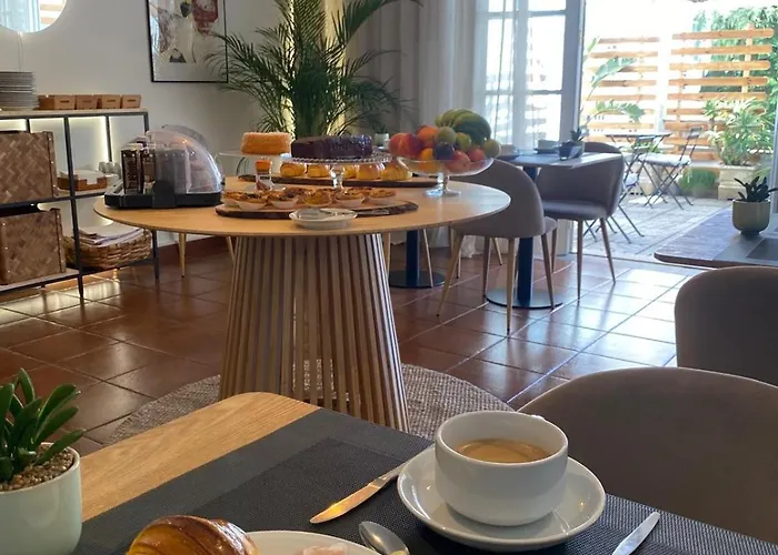 Residencial Dora Hotel 2*