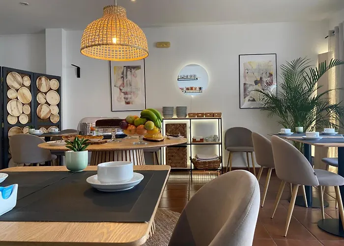 Отель Residencial Dora Брага