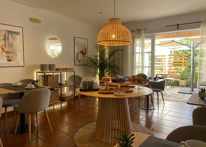 Residencial Dora 2* Braga