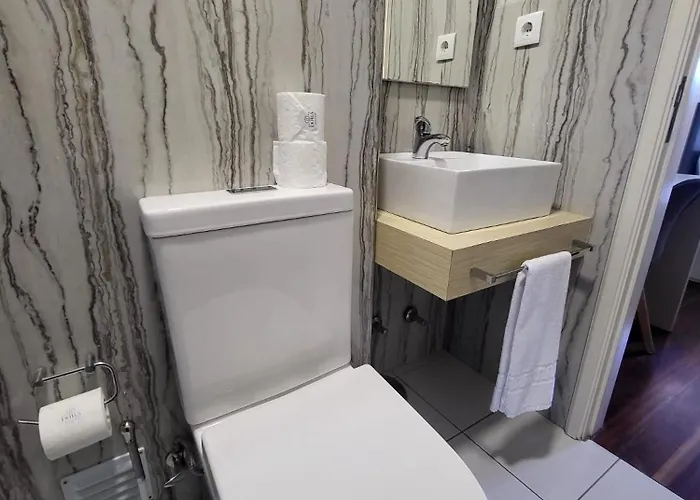 Residencial Dora 2* Брага