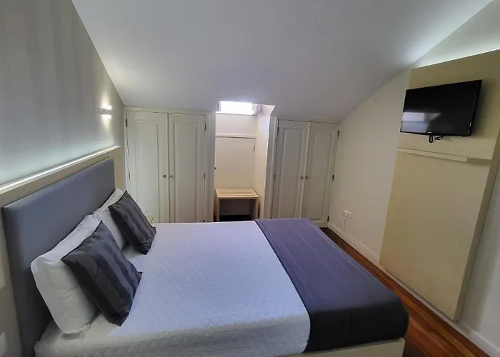 Residencial Dora Отель Брага