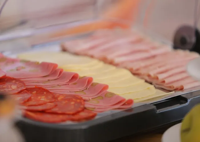 Residencial Dora Отель Брага