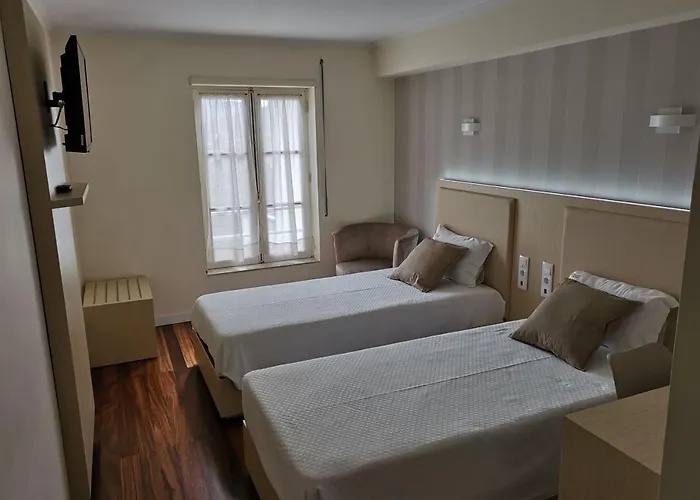 Residencial Dora فندق 2*